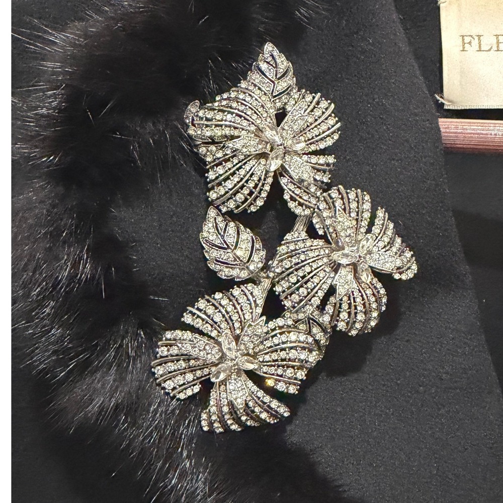 Joan Rivers Ciner Crystal Rhinestone Triple Floral Statement Brooch - Picture 8 of 10